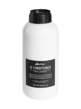 Davines OI Conditioner with Antioxidant Action for Soft and Voluminous Hair